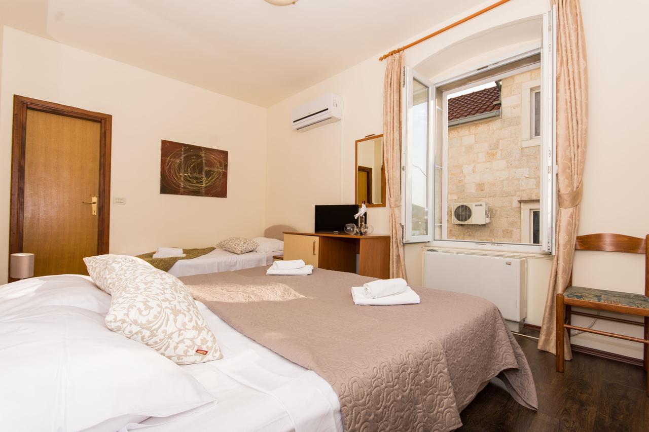 טרוגיר Rooms Villa Liza מראה חיצוני תמונה